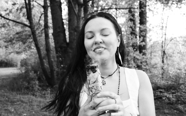 Healing With Alelie