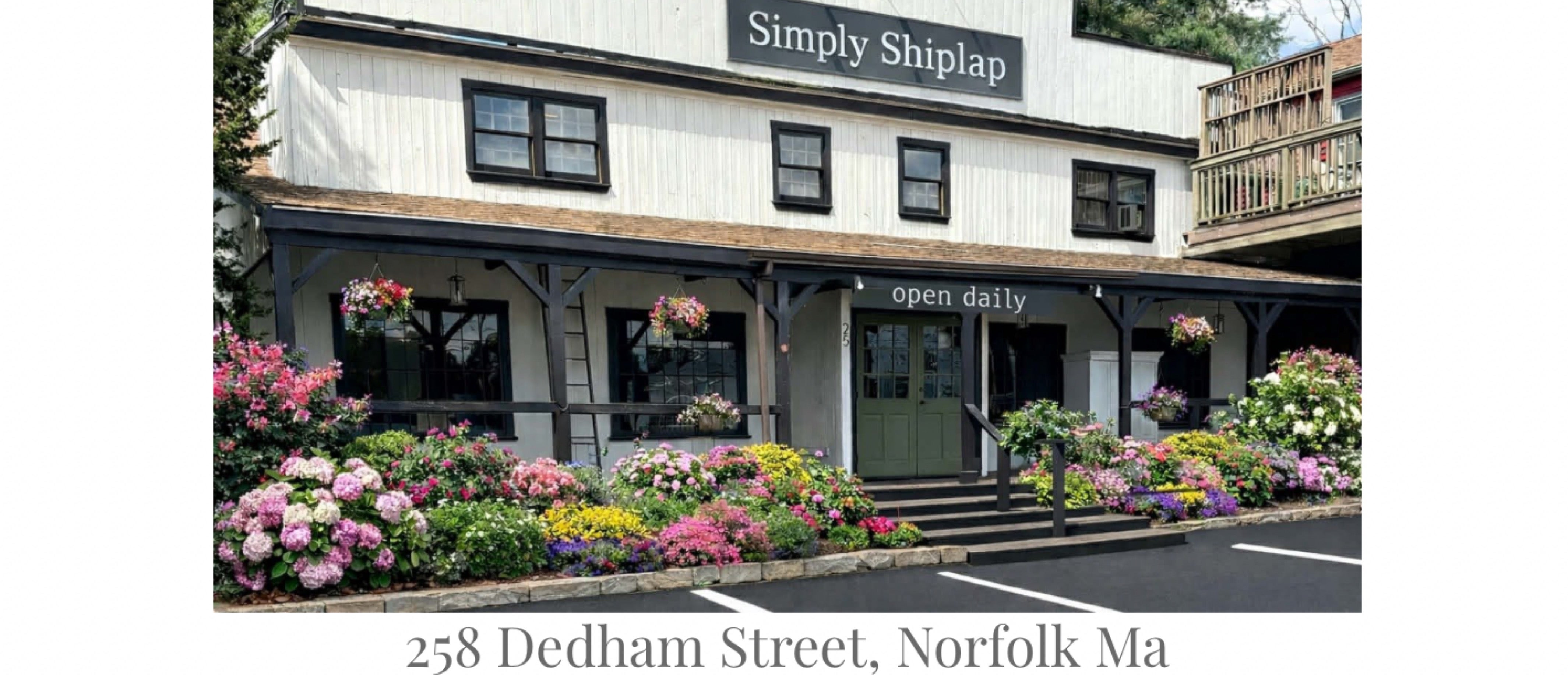 Shiplap & Chandeliers